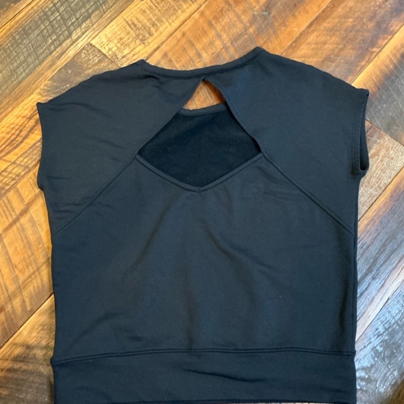 Athleta Black Strappy Back Short Sleeve Tee Size M - Picture 3 of 7
